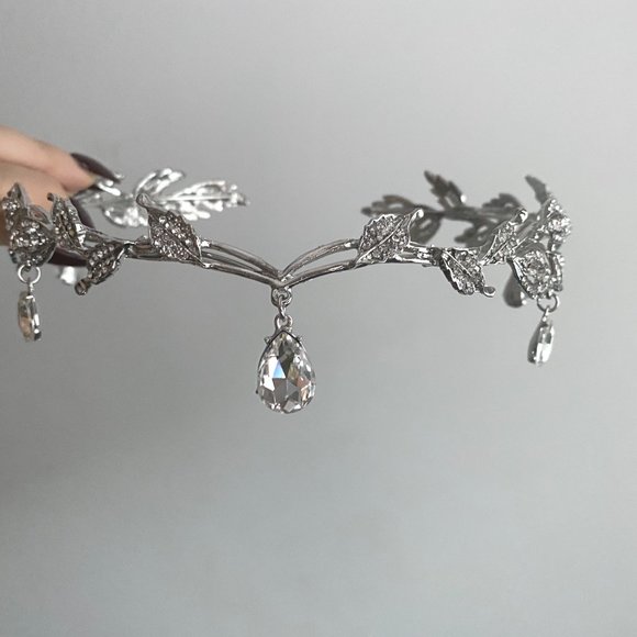 Fairy Crown, Elven Headband, Renaissance Faire Hair accessory, forehead tiara - Picture 7 of 13